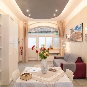 https://giulias-house-roma.it-romehotels.com