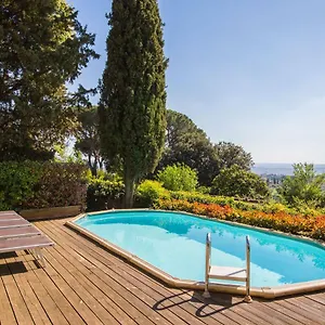 https://villa-acacia-florence.it-tuscanyhotel.com